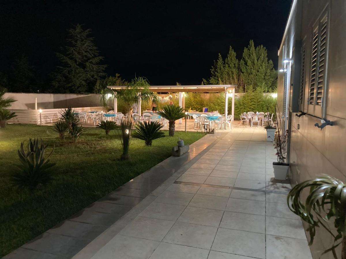 Carmiano  B&B Italia المظهر الخارجي الصورة